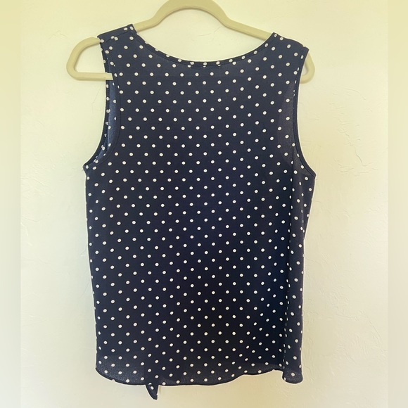 Green Envelope Navy Polka Dot Sleeveless Blouse size M - Picture 2 of 4